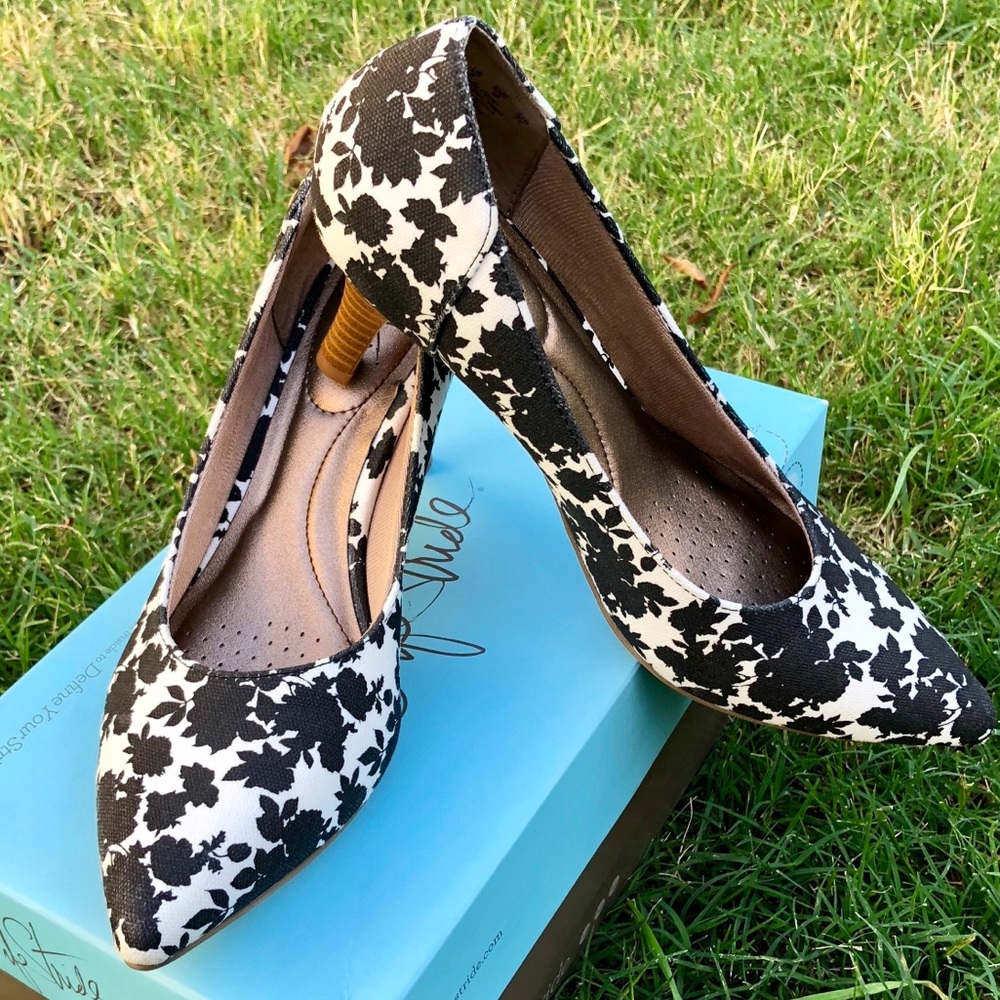 Life Stride heels